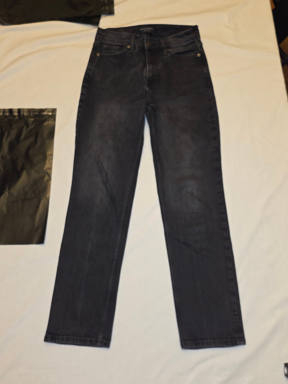 Banana Republic Women's Straight-Leg Jeans in Washed Black Sz 27